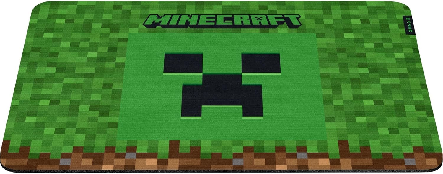 Razer Gigantus V2 Medium Gaming Mouse Pad - Minecraft Edition - Soft Surface for Precision and Contro