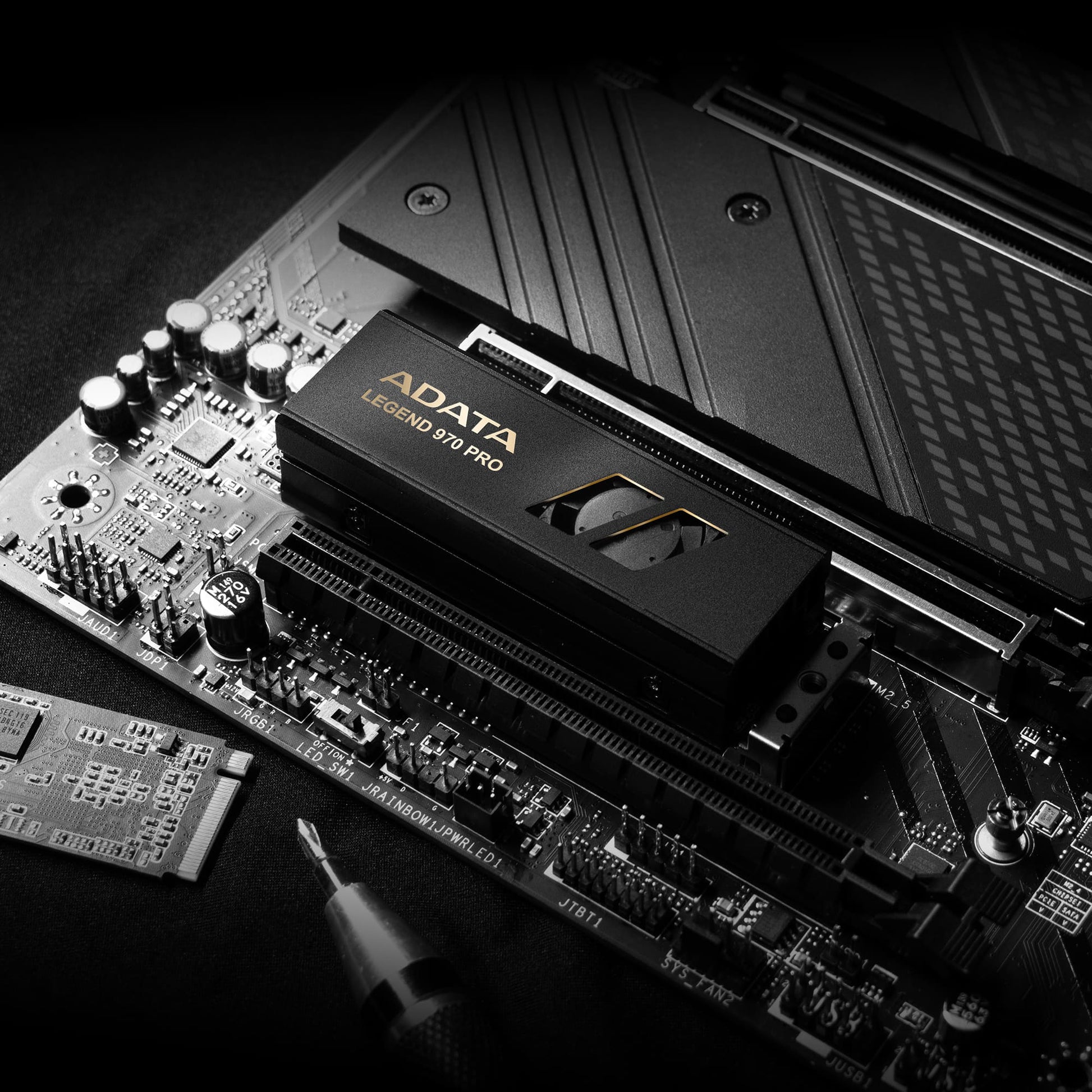 ADATA LEGEND 970 PCIe Gen5 x4 M.2 2280 Solid State Drive - 4TB