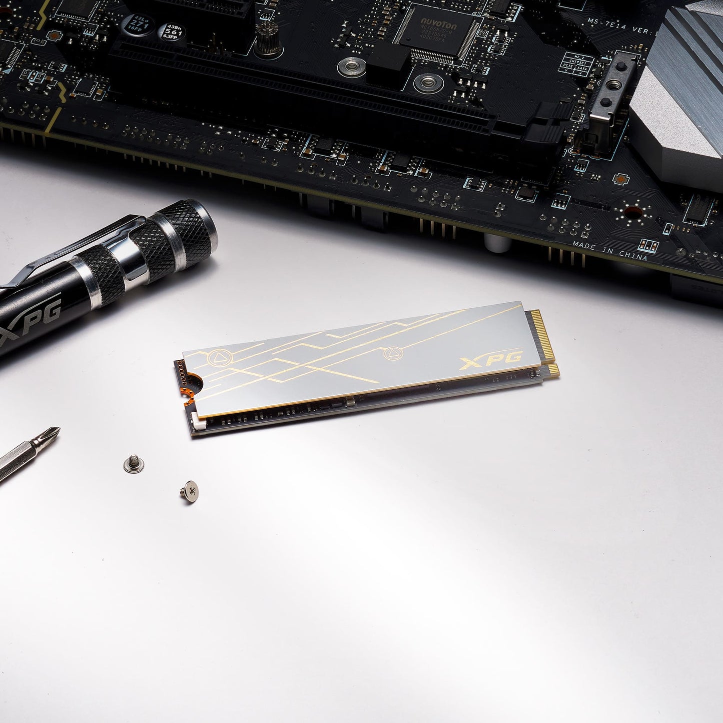 XPG MARS 980 BLADE 1TB Gen5 x4 NVMe SSD | Up to 14 | 000/13 | 000MB/s | DRAM Cache | 232-Layer 3D NAND | M.2 2280 | NVMe 2.0