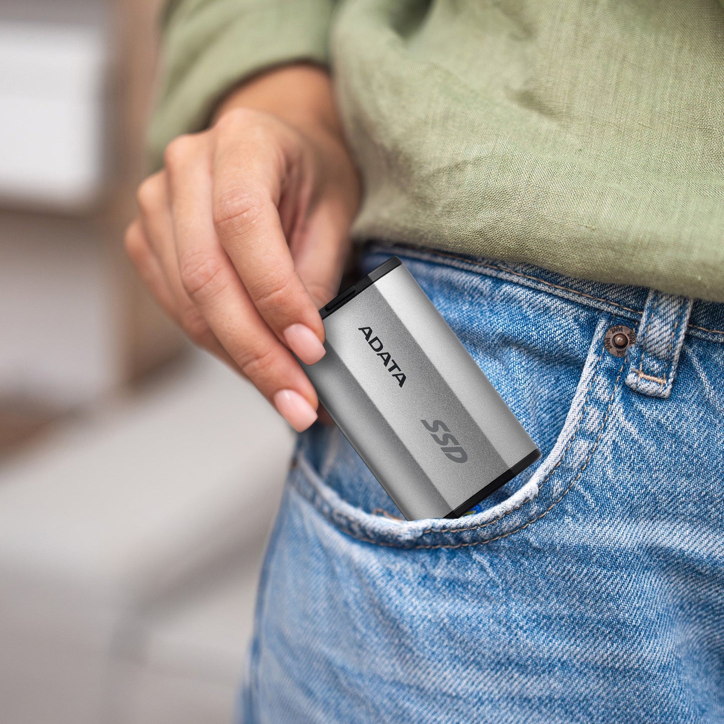 ADATA SD810 External SSD USB 3.2 Gen2x2 IP68 Waterproof Dustproof Drop Resistant 2000MB/s Read Write - 1TB
